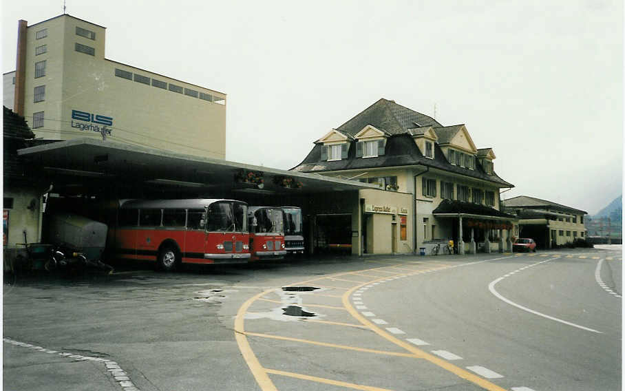 (001'724) - AFA Adelboden - Nr. 7/BE 26'707 - FBW/Vetter-R&J Anderthalbdecker im September 1987 beim Bahnhof Frutigen (Teilaufnahme)