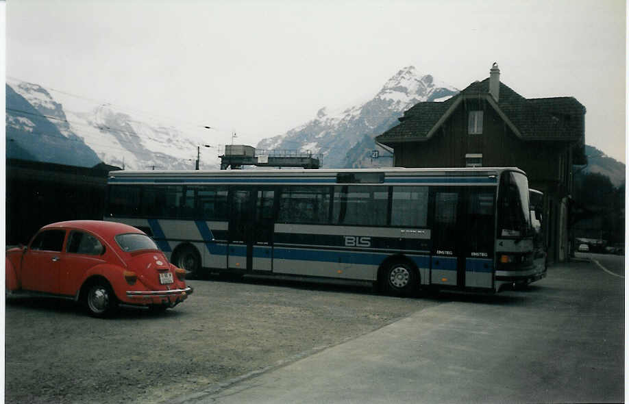 (012'210) - AFA Adelboden - Nr. 4/BE 26'704 - Setra am 10. April 1995 beim Gterbahnhof Frutigen
