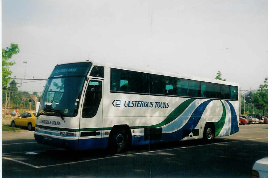 (014'109) - Aus England: Ulsterbus - GAZ 5508 - Volvo/Plaxton am 5. Juni 1996 in Thun, Seestrasse