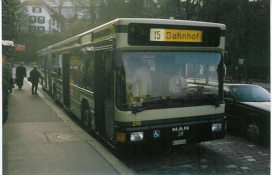 (016'623) - SVB Bern - Nr. 216/BE 513'216 - MAN am 26. Mrz 1997 in Bern, Brengraben