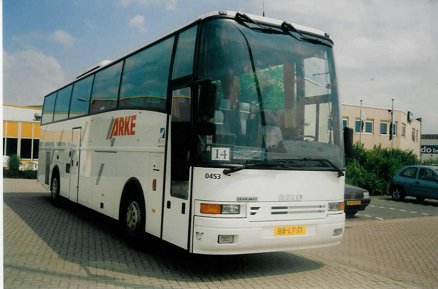 (017'818) - Arke - Nr. 453/BB-LT-71 - Iveco/Berkhof am 14. Juli 1997 in Meppel, Busgarage VEONN