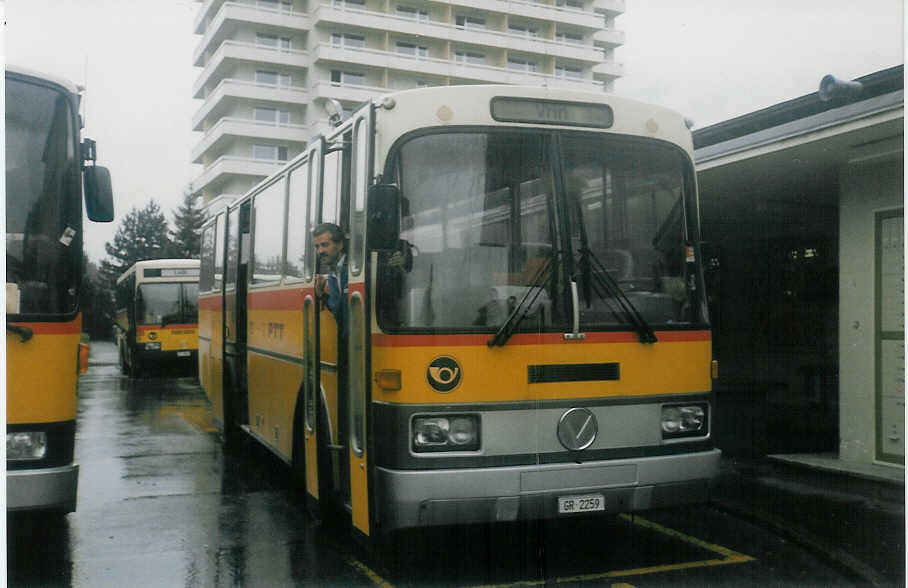 (018'332) - Solr&Fontana, Ilanz - Nr. 4/GR 2259 - Vetter am 2. August 1997 beim Bahnhof Ilanz