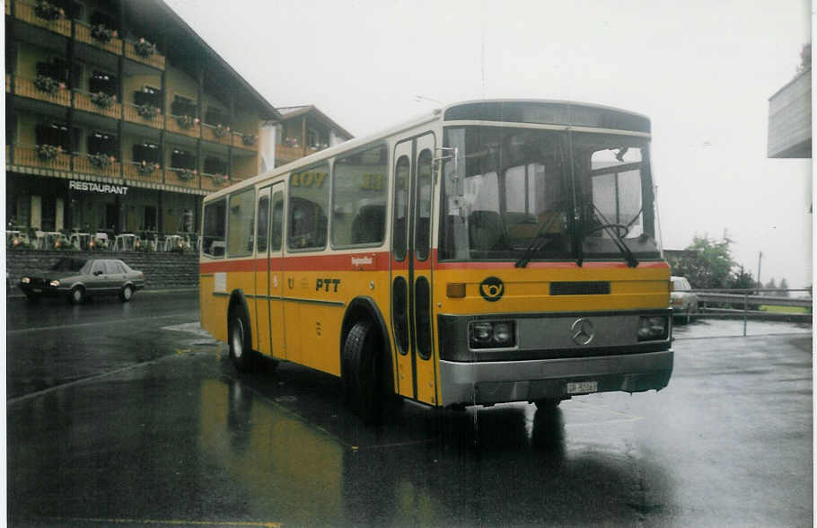 (018'336) - Thni, Flims - GR 52'063 - Mercedes/Tscher am 2. August 1997 in Flims-Dorf, Post