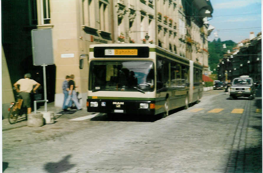 (019'129) - SVB Bern - Nr. 224/BE 513'224 - MAN am 5. September 1997 in Bern, Rathaus