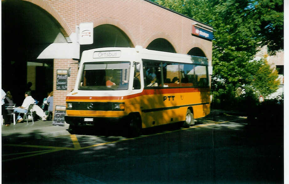 (019'801) - Lengacher, Mhlethurnen - Nr. 3/BE 364'559 - Mercedes/Kowex am 4. Oktober 1997 beim Bahnhof Mnsingen