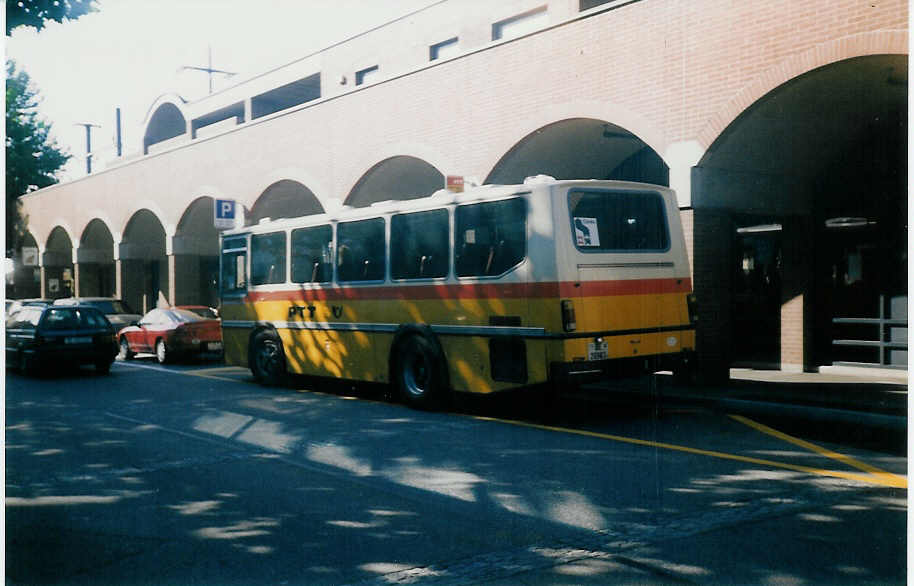 (019'802) - Lengacher, Mhlethurnen - Nr. 4/BE 26'963 - FBW/Hess (ex P 23'415) am 4. Oktober 1997 beim Bahnhof Mnsingen
