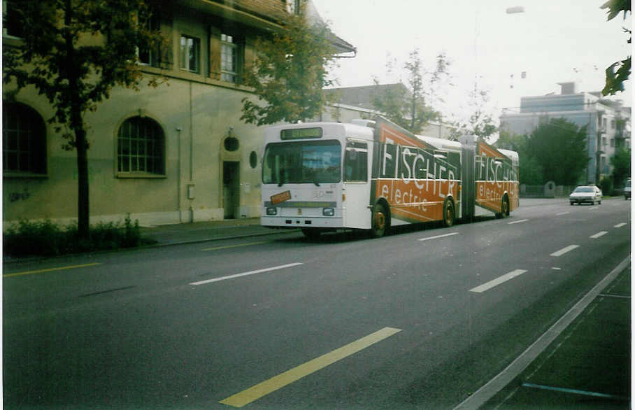 (019'902) - VB Biel - Nr. 62 - Volvo/R&J Gelenktrolleybus am 6. Oktober 1997 in Biel, Zeughausstrasse