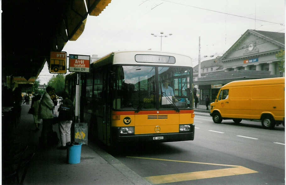 (020'210) - AVA Aarberg - Nr. 5/BE 26'615 - Mercedes/R&J am 9. Oktober 1997 beim Bahnhof Biel