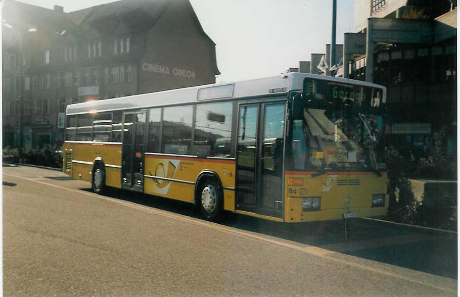 (020'417) - Voegtlin-Meyer, Brugg - Nr. 84/AG 14'681 - Mercedes am 25. Oktober 1997 beim Bahnhof Brugg