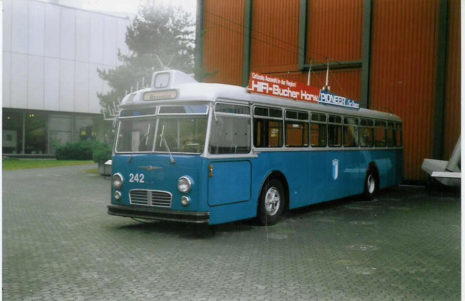 (021'008) - VBL Luzern - Nr. 242 - FBW/Schindler Trolleybus am 30. November 1997 in Luzern, Verkehrshaus