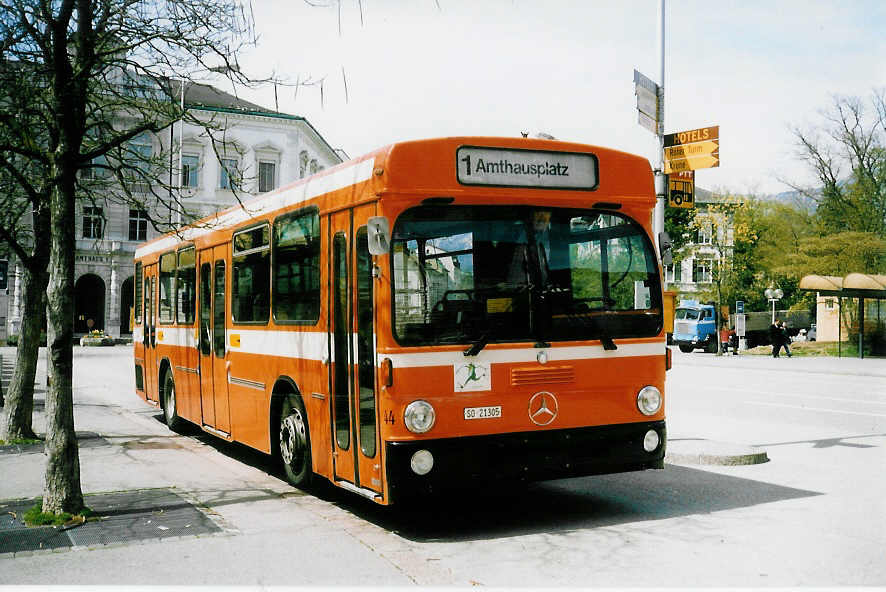 (022'535) - BSU Solothurn - Nr. 44/SO 21'305 - Mercedes/Hess am 20. April 1998 in Solothurn, Amthausplatz
