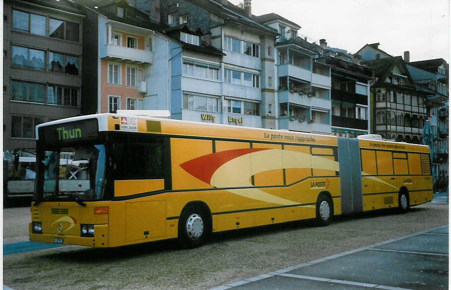 (023'134) - PTT-Regie - P 27'727 - Mercedes am 4. Juni 1998 in Thun, Mhleplatz