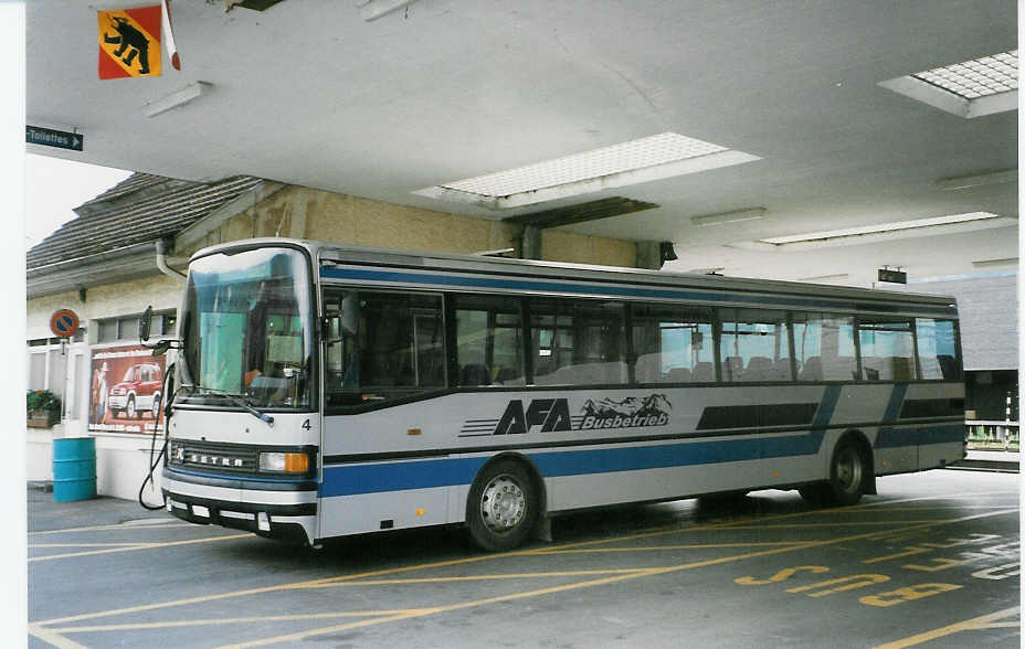 (023'628) - AFA Adelboden - Nr. 4/BE 26'704 - Setra (ex AAGI Interlaken Nr. 32) am 29. Juni 1998 beim Bahnhof Frutigen