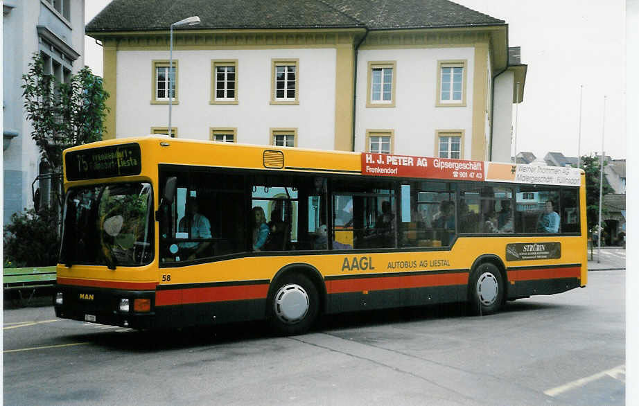 (023'929) - AAGL Liestal - Nr. 58/BL 7528 - MAN/Gppel am 9. Juli 1998 beim Bahnhof Liestal