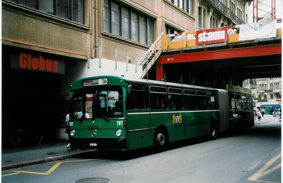(024'007) - BVB Basel - Nr. 707/BS 3207 - Mercedes am 9. Juli 1998 in Basel, Schifflnde