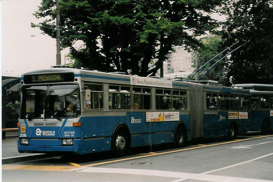 (024'424) - ACT Lugano - Nr. 206 - Vetter Gelenktrolleybus am 13. Juli 1998 in Lugano, Piazza Manzoni