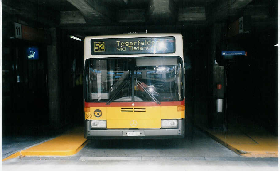 (024'612) - PTT-Regie - P 27'719 - Mercedes am 15. Juli 1998 in Baden, Postautostation