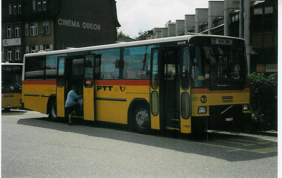 (024'807) - Brndli, Elfingen - Nr. 1/AG 17'895 - Volvo/Hess am 15. Juli 1998 beim Bahnhof Brugg