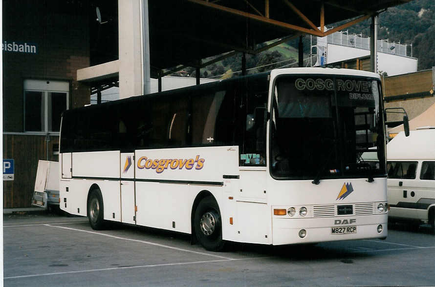 (025'012) - Aus England: Cosgrove's, Preston - M 827 RCP - Van Hool/DAF am 30. Juli 1998 in Thun, Grabengut