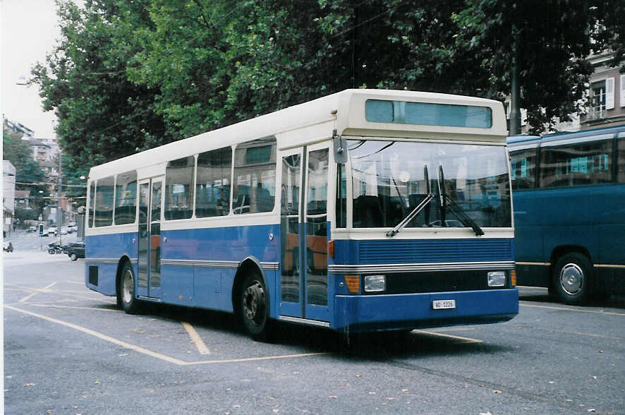 (025'717) - Gasser, Epalinges - VD 1226 - Mercedes/Alusuisse-Hess (ex Gowa, Luzern Nr. 30) am 22. August 1998 in Lausanne, Tunnel