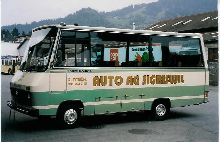 (026'209) - Ambhl, Gunten - BE 2272 U - VW/Auwrter (ex AGS Sigriswil) am 22. September 1998 in Thun, Garage STI