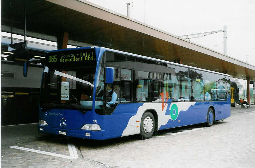 (026'311) - VZO Grningen - Nr. 15/ZH 292'107 - Mercedes am 3. Oktober 1998 beim Bahnhof Wetzikon