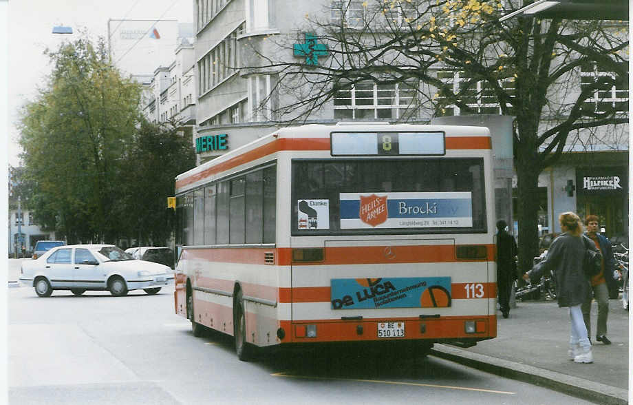(027'328) - VB Biel - Nr. 113/BE 510'113 - Mercedes am 12. Oktober 1998 beim Bahnhof biel