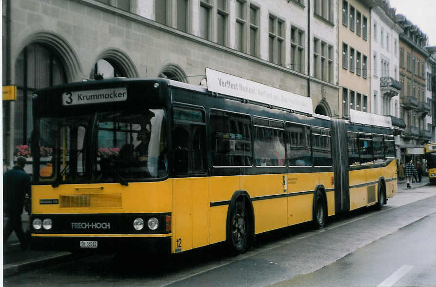 (027'926) - VBSH Schaffhausen - Nr. 12/SH 38'012 - Scania/FHS am 16. November 1998 beim Bahnhof Schaffhausen