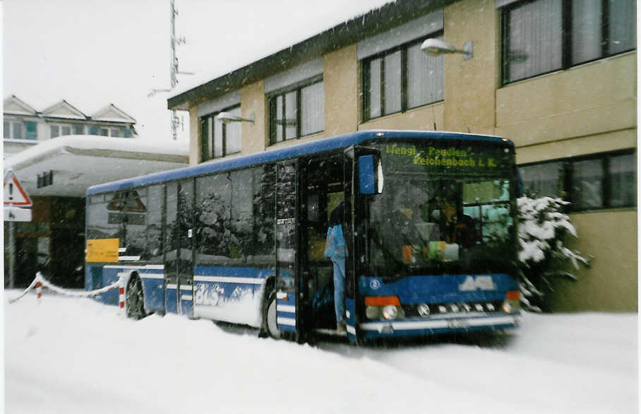 (029'430) - AFA Adelboden - Nr. 2/BE 25'802 - Setra am 23. Februar 1999 beim Bahnhof Frutigen