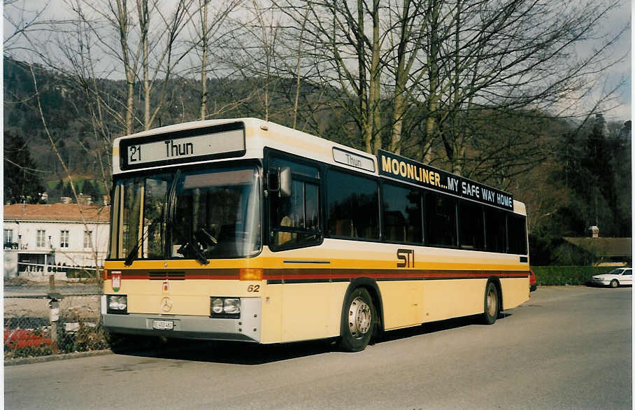 (030'527) - STI Thun - Nr. 62/BE 452'462 - Mercedes/R&J am 1. April 1999 bei der Schifflndte Thun