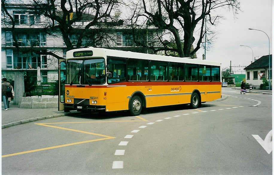 (031'109) - Steiner, Ortschwaben - Nr. 10/BE 48'735 - Volvo/Lauber am 23. April 1999 in Aarberg, Post