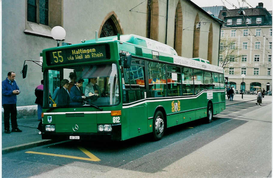 (031'136) - BVB Basel - Nr. 812/BS 2812 - Mercedes am 26. April 1999 in Basel, Claraplatz