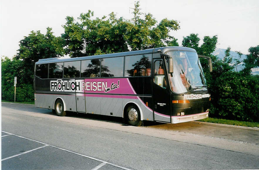 (031'629) - Frhlich, Zrich - ZH 27'115 - Bova am 30. Mai 1999 in Deitingen, Autobahnraststtte