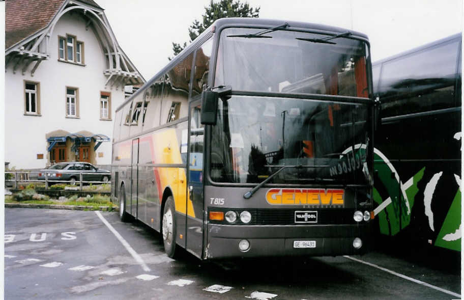 (031'925) - Beck, Genve - GE 96'431 - Van Hool am 6. Juni 1999 beim Bahnhof Interlaken West