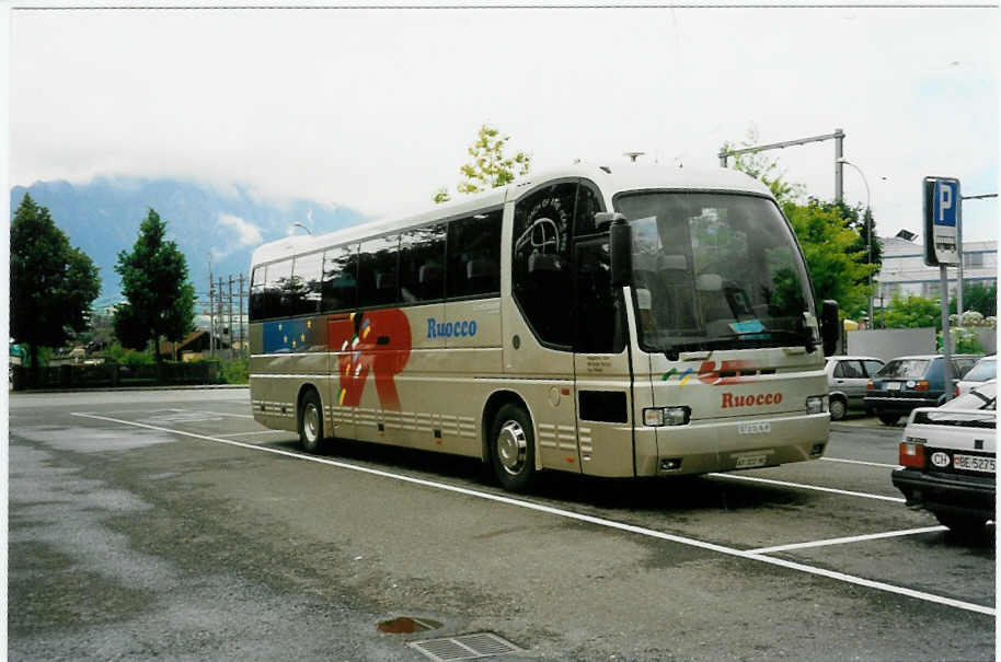 (032'201) - Aus Italien: Ruocco, Teggiano - AD-322 MC - Iveco am 21. Juni 1999 in Thun, Seestrasse