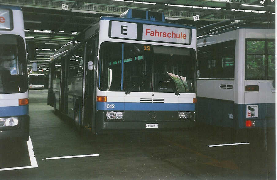 (032'607) - VBZ Zrich - Nr. 612/ZH 540'612 - Mercedes am 26. Juni 1999 in Zrich, Garage Hardau