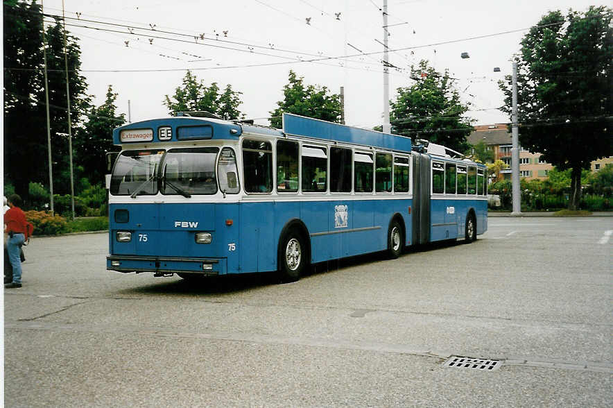 (032'618) - VBZ Zrich - Nr. 75 - FBW/R&J Gelenktrolleybus am 26. Juni 1999 in Zrich, Garage Hardau
