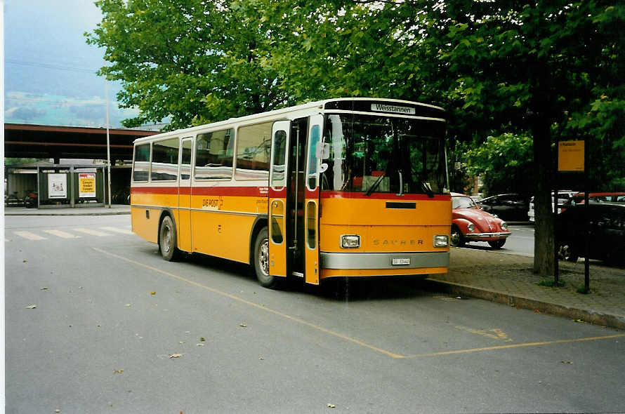 (032'632) - Schett, Sargans - SG 32'440 - Saurer/Tscher am 26. Juni 1999 beim Bahnhof Sargans (Saurer RH Prototyp)