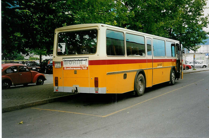 (032'634) - Schett, Sargans - SG 32'440 - Saurer/Tscher am 26. Juni 1999 beim Bahnhof Sargans (Saurer RH Prototyp)