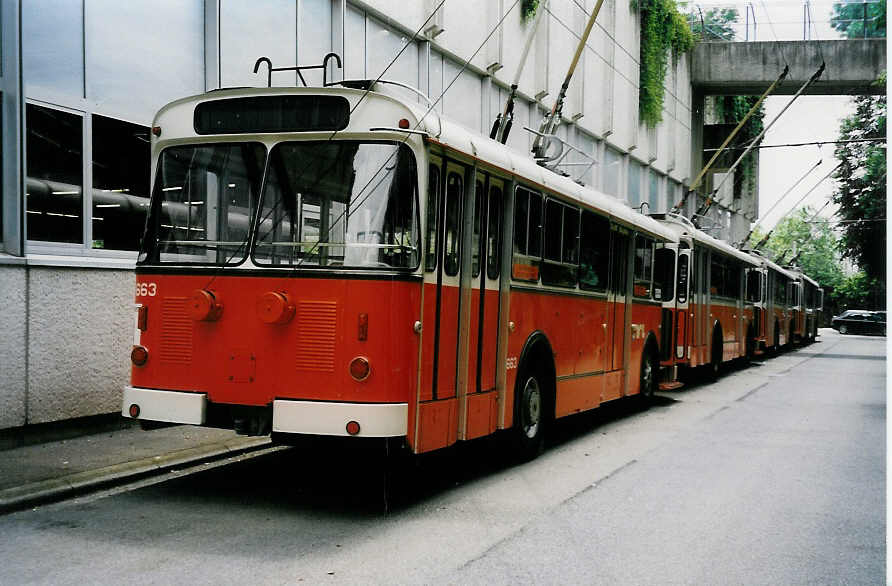 (033'422) - TL Lausanne - Nr. 663 - FBW/Eggli Trolleybus am 7. Juli 1999 in Lausanne, Dpt Borde
