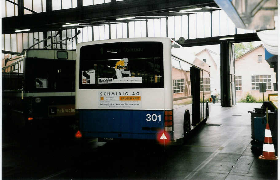(035'611) - VBL Luzern - Nr. 301 - Lanz+Marti/Hess Personenanhnger am 28. August 1999 in Luzern, Depot