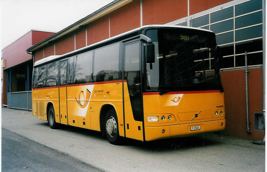 (037'425) - PTT-Regie - P 25'624 - Volvo am 30. Oktober 1999 in Langental, Calag