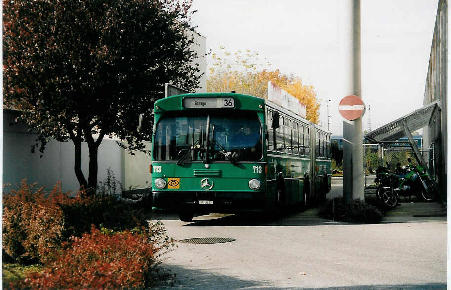 (037'529) - BVB Basel - Nr. 713/BS 3213 - Mercedes/FHS am 1. November 1999 in Basel, Garage Rankstrasse