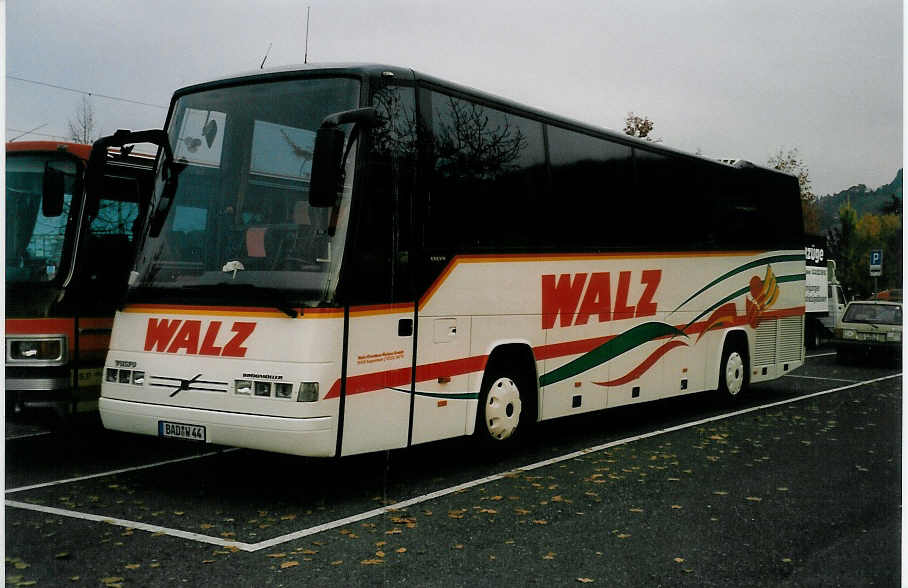 (037'702) - Aus Deutschland: Walz, Kuppenheim - BAD-W 44 - Volvo/Drgmller am 5. November 1999 in Thun, Seestrasse