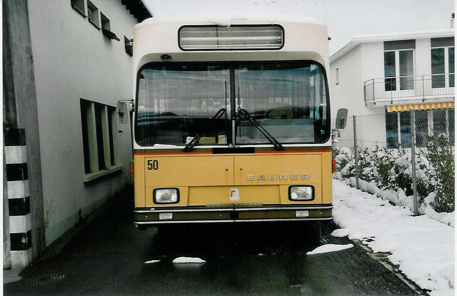 (037'804) - STI Thun - Nr. 50 - Saurer/R&J am 24. November 1999 in Thun, Garage
