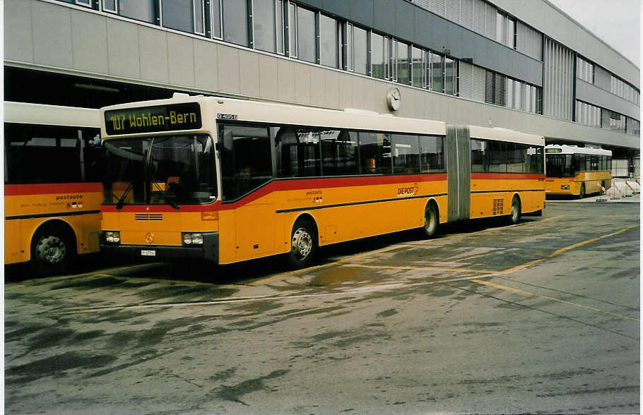 (037'912) - PTT-Regie - P 27'714 - Mercedes am 26. November 1999 in Bern, Postautostation