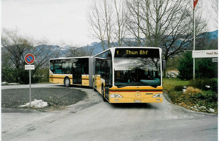 (038'008) - STI Thun - Nr. 76/BE 272'476 - Mercedes am 6. Dezember 1999 in Gwatt, Gwattzentrum