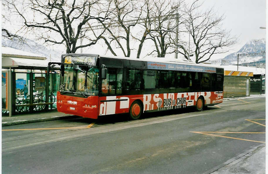 (038'433) - SBC Chur - Nr. 16/GR 97'516 - Neoplan am 1. Januar 2000 beim Bahnhof Chur