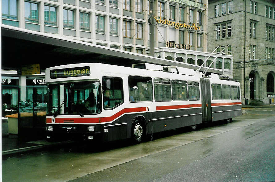 (038'624) - VBSG St. Gallen - Nr. 168 - NAW/Hess Gelenktrolleybus am 1. Januar 2000 beim Bahnhof St. Gallen