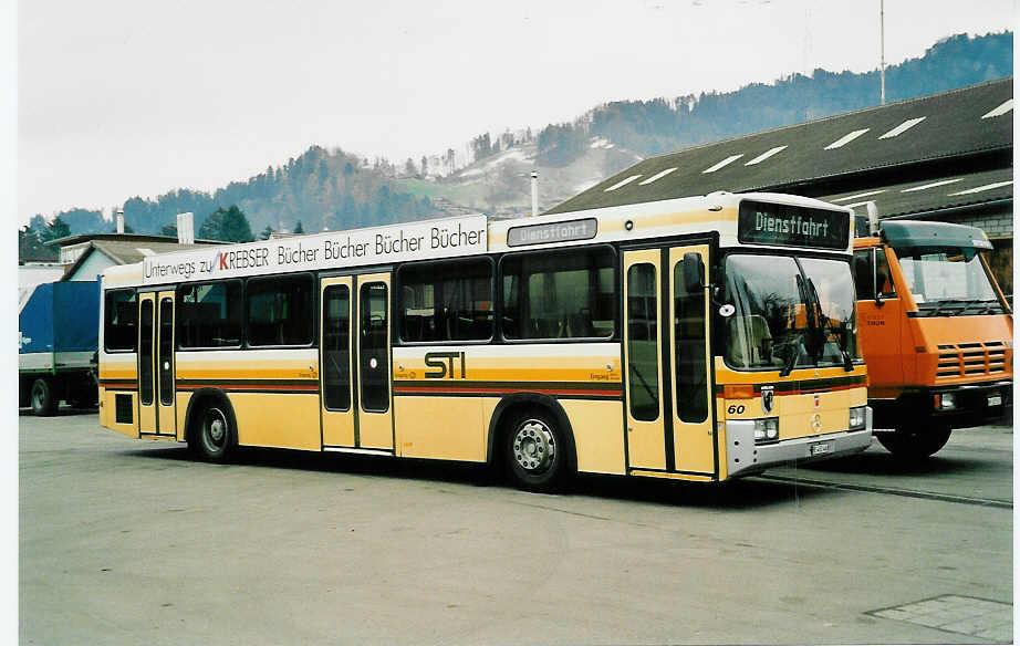 (038'821) - STI Thun - Nr. 60/BE 452'460 - Mercedes/R&J am 18. Januar 2000 in Thun, Garage